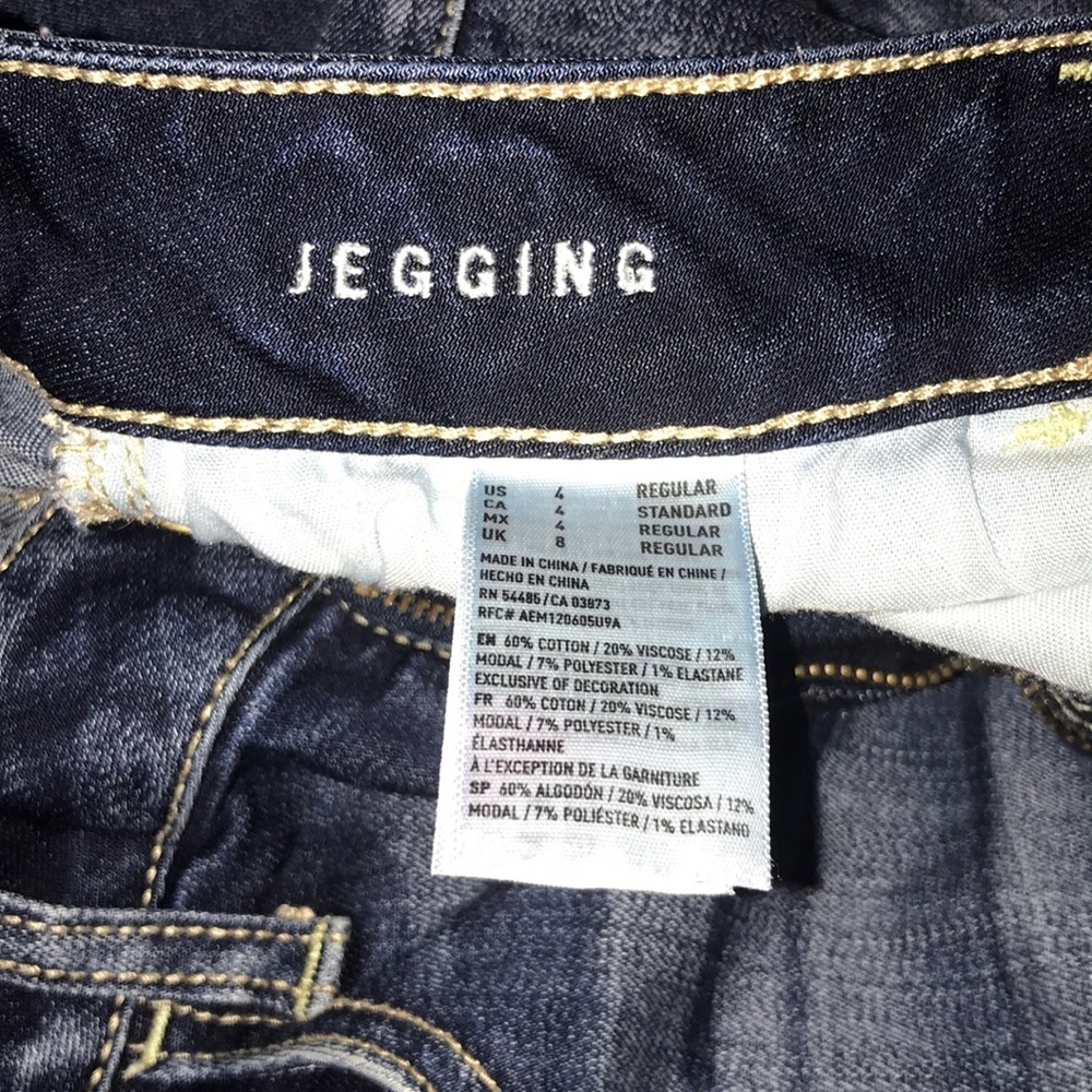 AE Ripped Jeans - Picture 4 of 4